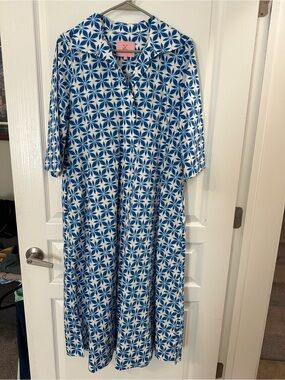 Blue & White Geometric Button-Front Caftan